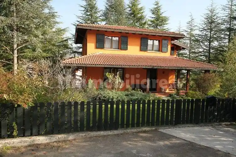 Villa in vendita a Fanano