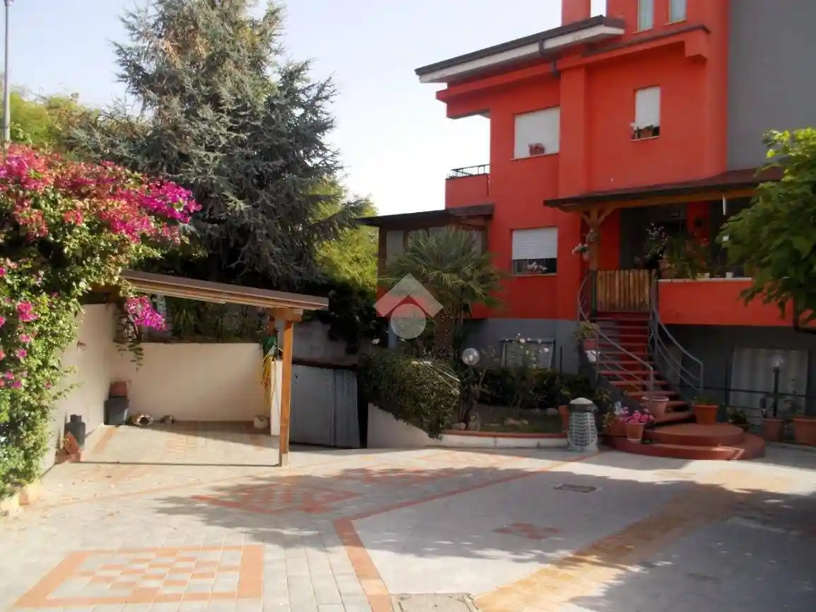 Villa bifamiliare via Mario Dodaro 10, Andreotta, Castrolibero - foto 2