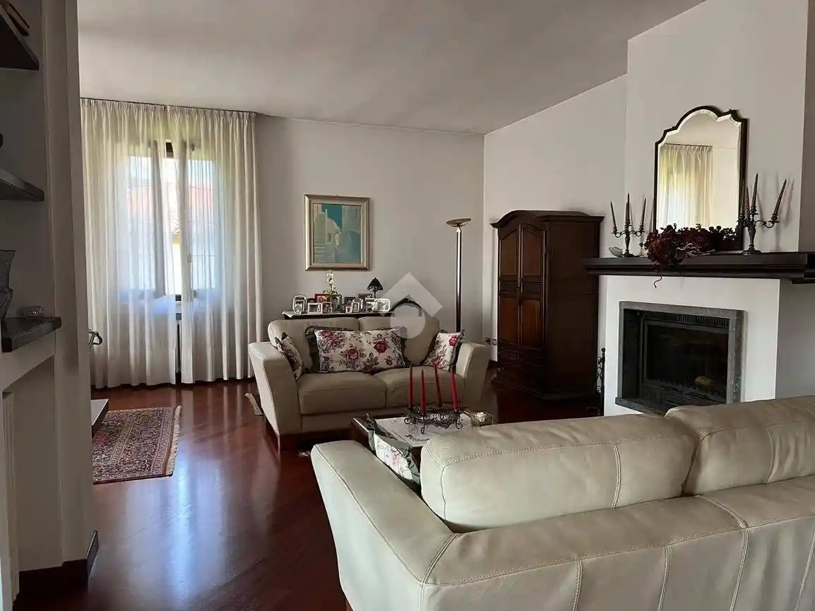 Villa in vendita a Corbetta