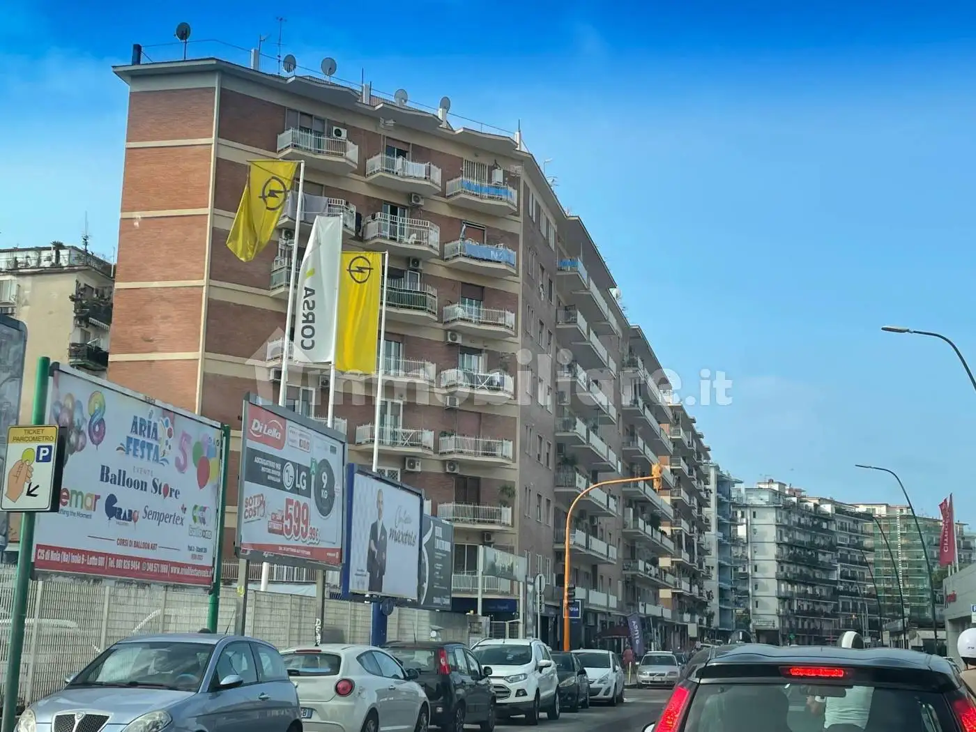 Palazzo - Edificio in vendita a Napoli