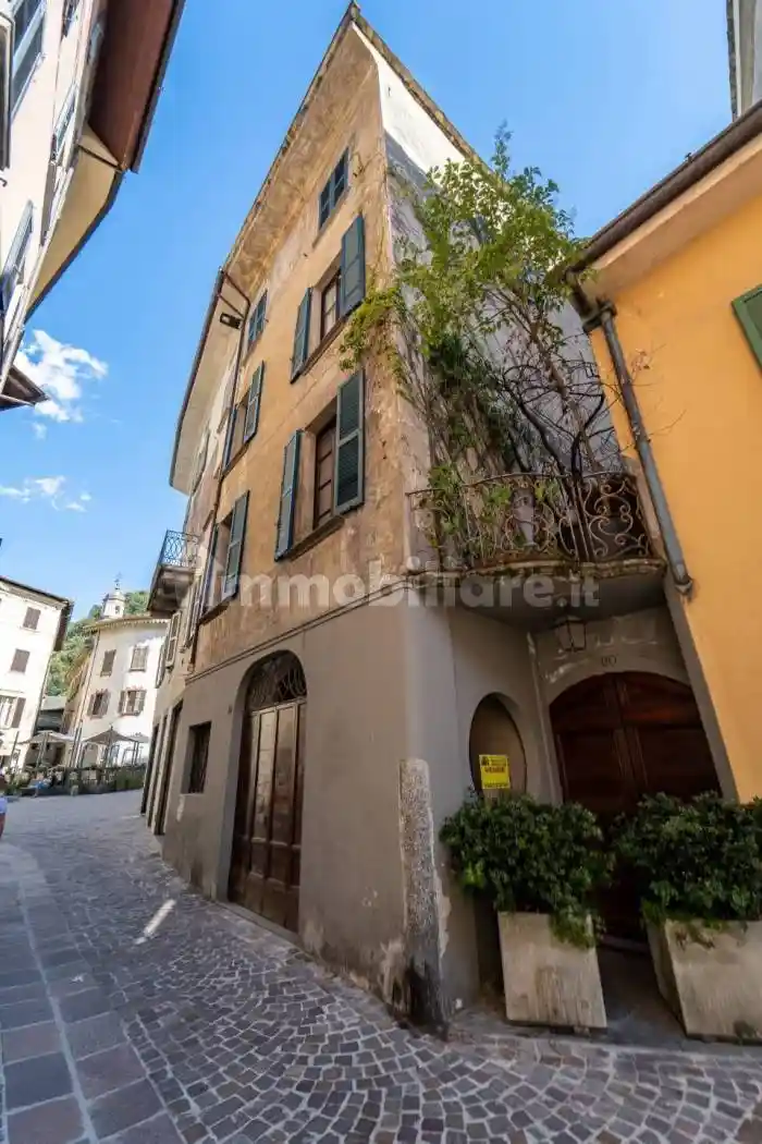 Casa indipendente in vendita a Morbegno