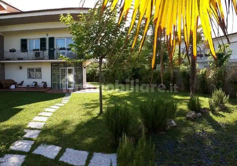 Villa in affitto a Forte dei Marmi