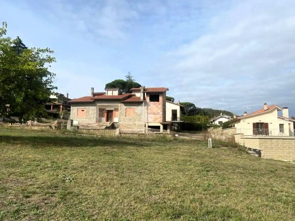 Villa in vendita a Valentano