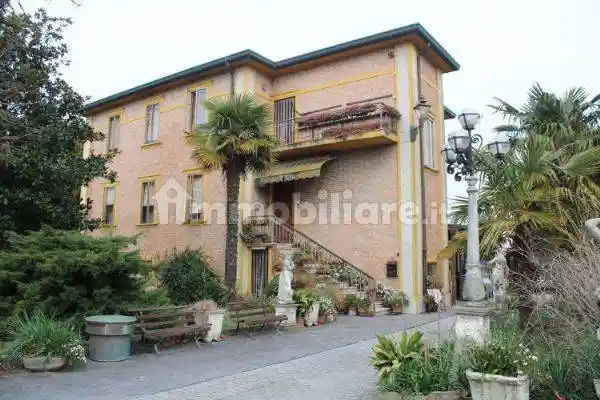 Villa in vendita a Rosolina