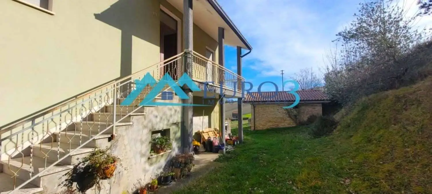 Villa in vendita a Montelparo