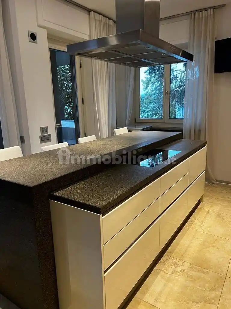 Appartamento in vendita a Campione d'Italia