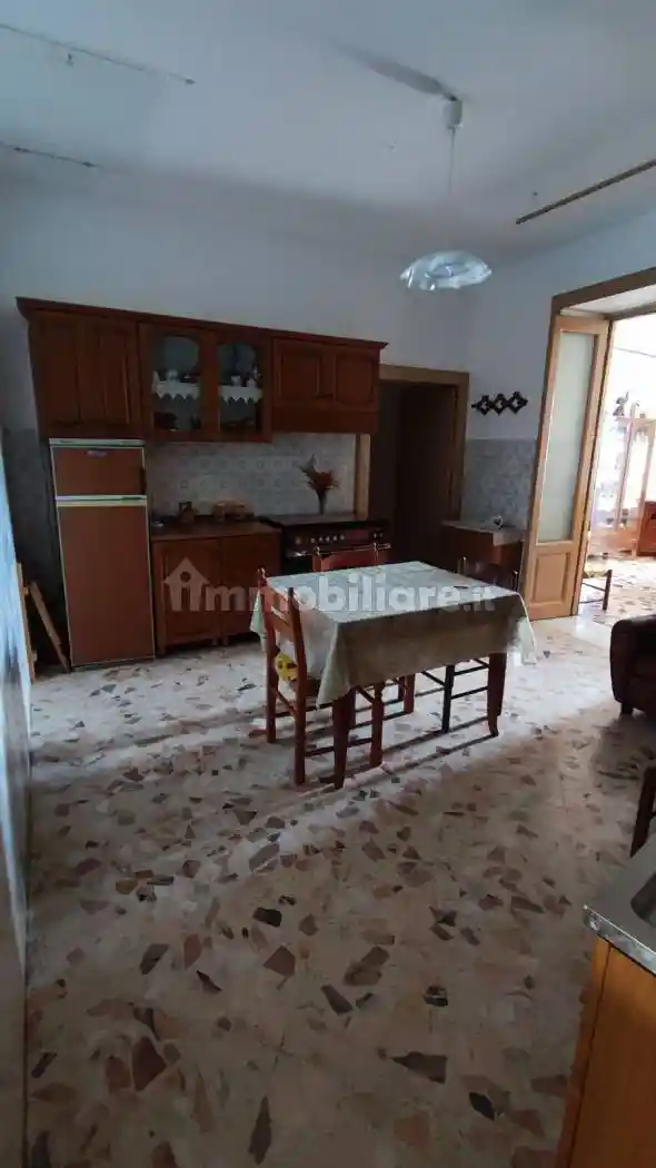 Quadrilocale piazza Santa Sofia, Centro, Castelcivita - foto 3