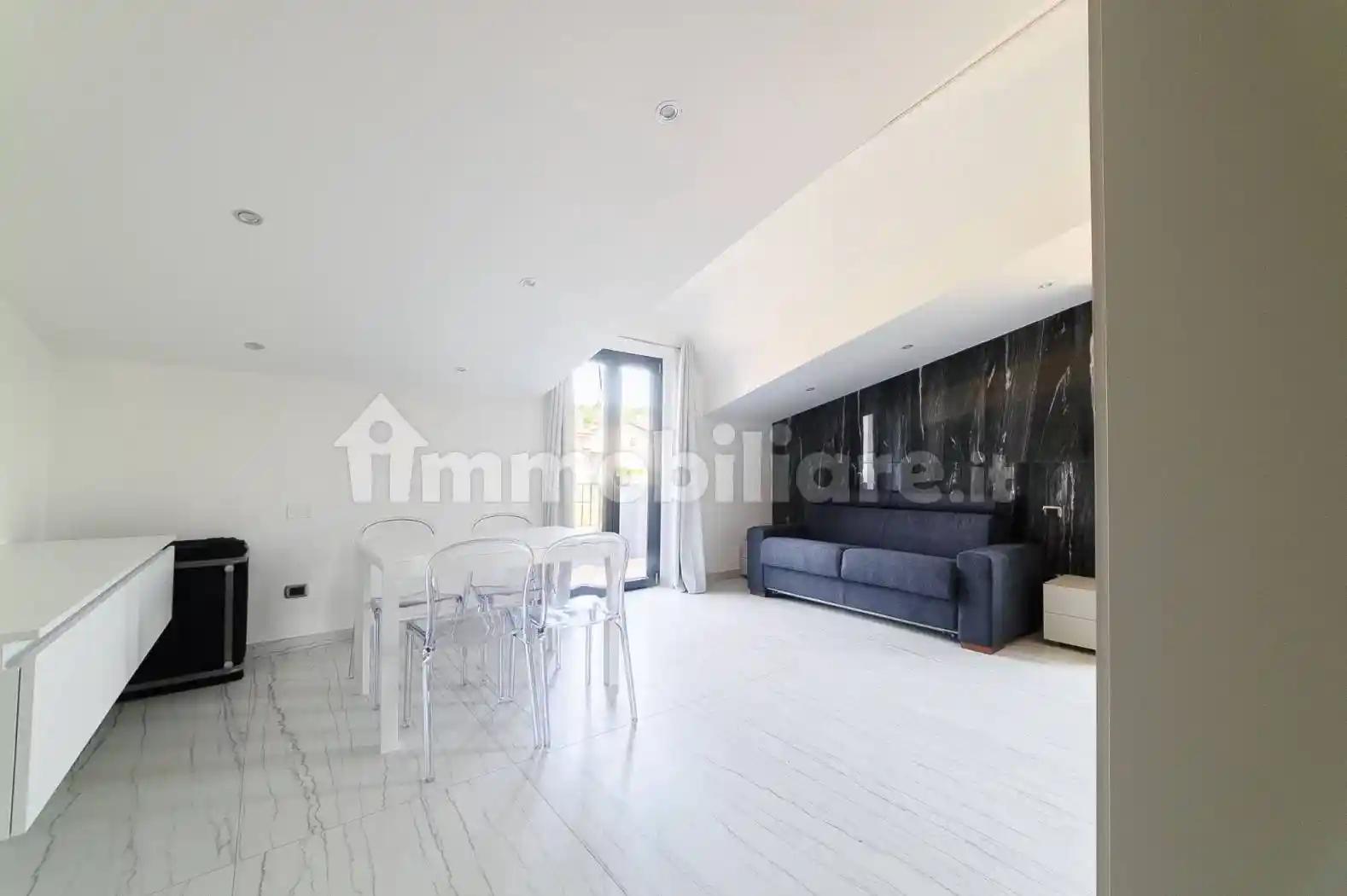 Monolocale nuovo, secondo piano, Villa Carmine, Montesilvano - foto 3