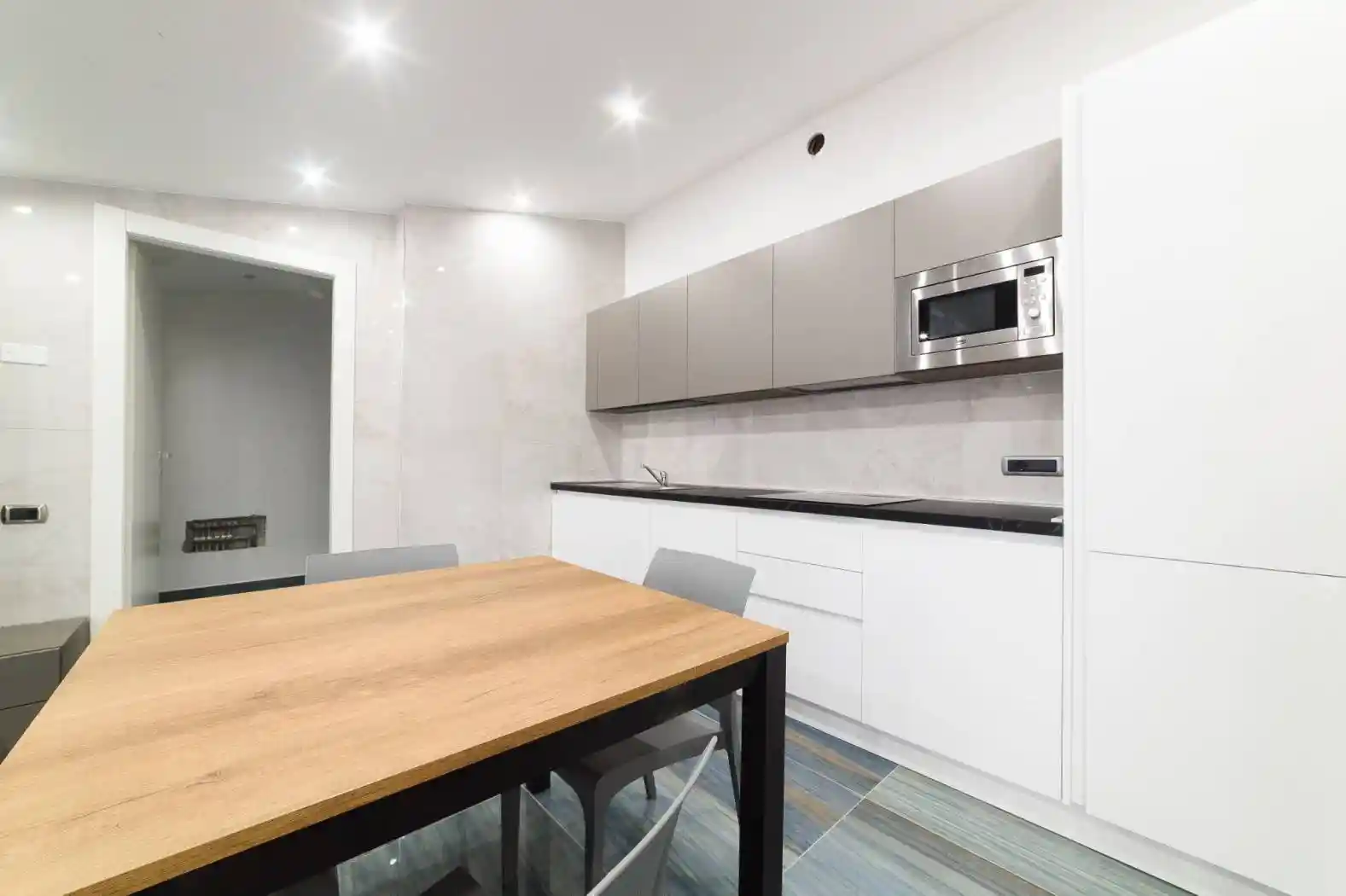 Monolocale nuovo, secondo piano, Villa Carmine, Montesilvano - foto 4