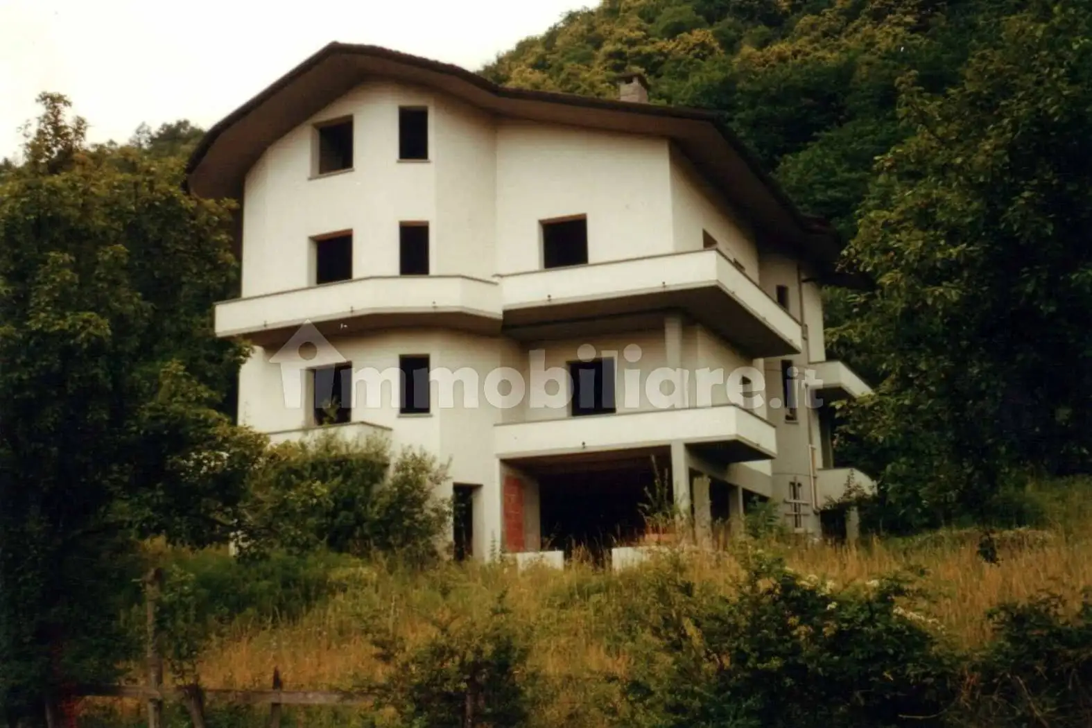 Palazzo - Edificio in vendita a Castiglione dei Pepoli