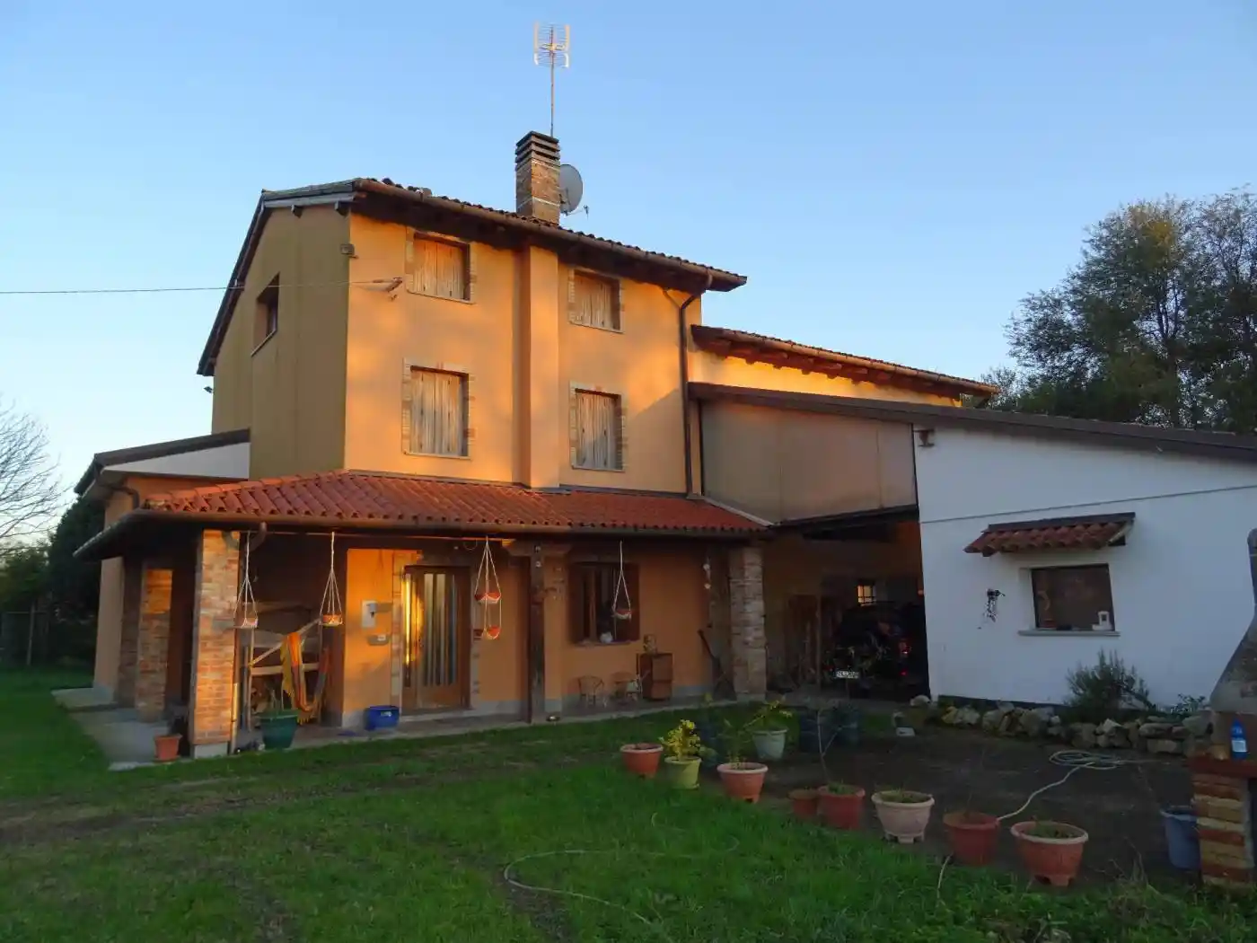Casa indipendente in vendita a Castions di Strada