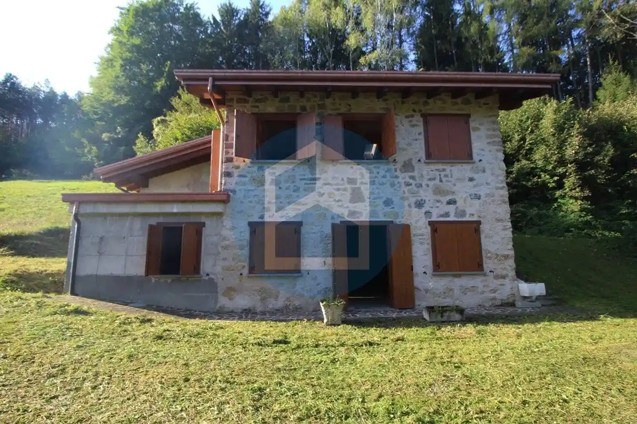 Rustico - Casale in vendita a Borno