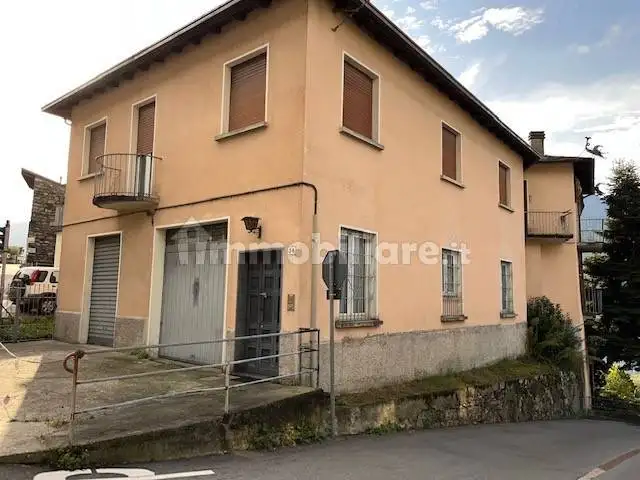 Villa in vendita a Poggiridenti