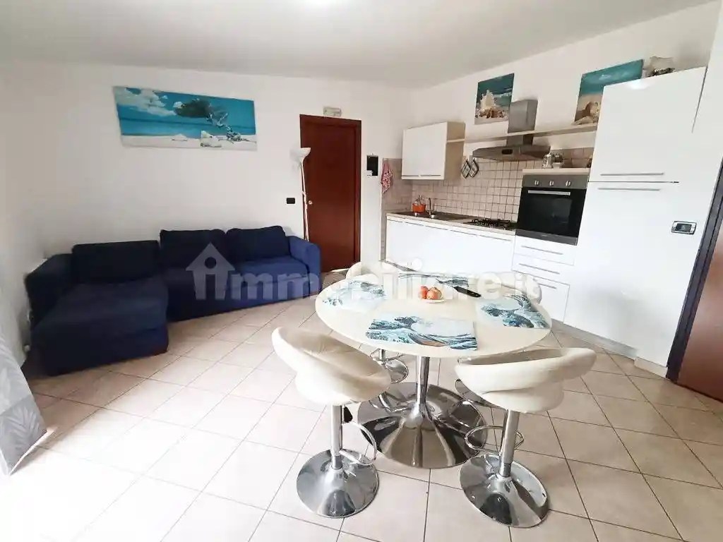 Trilocale ottimo stato, terzo piano, Centro, Avezzano - foto 2