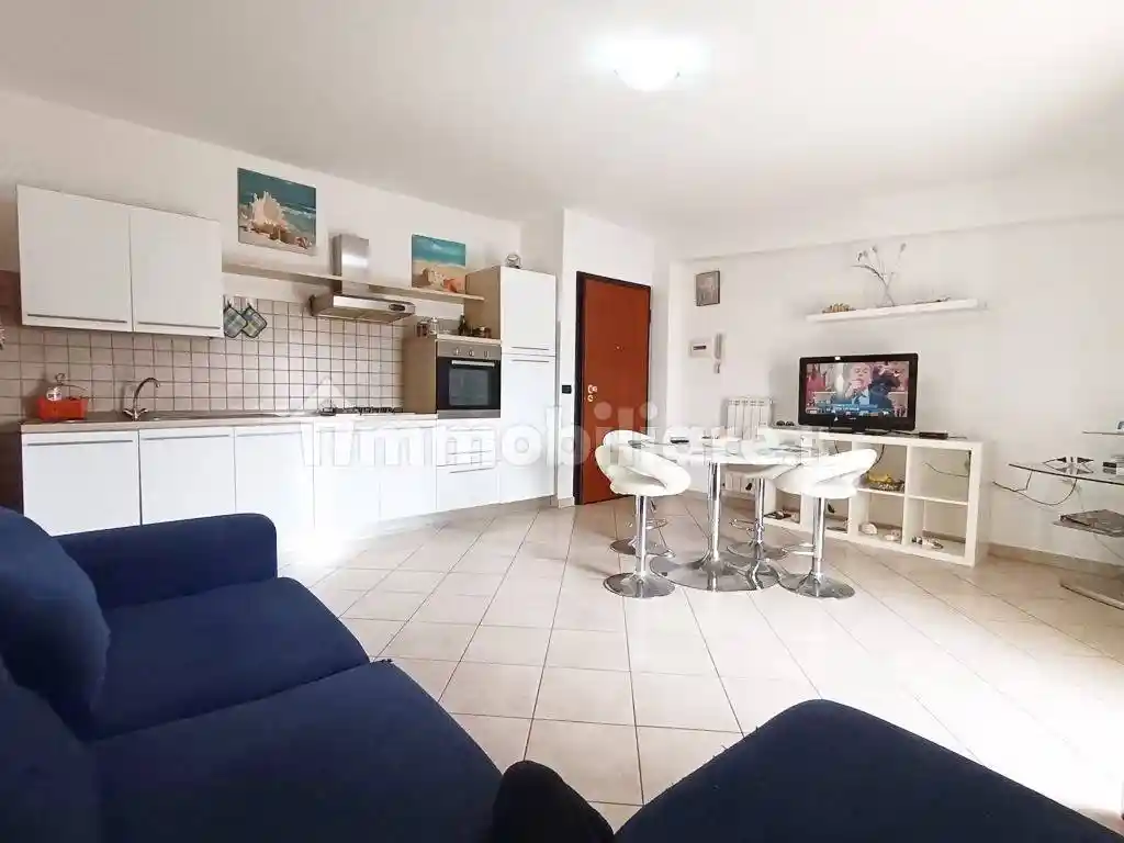 Trilocale ottimo stato, terzo piano, Centro, Avezzano - foto 4