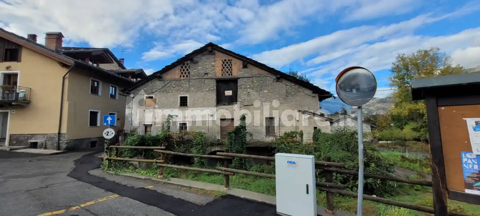 Rustico - Casale in vendita a Aymavilles