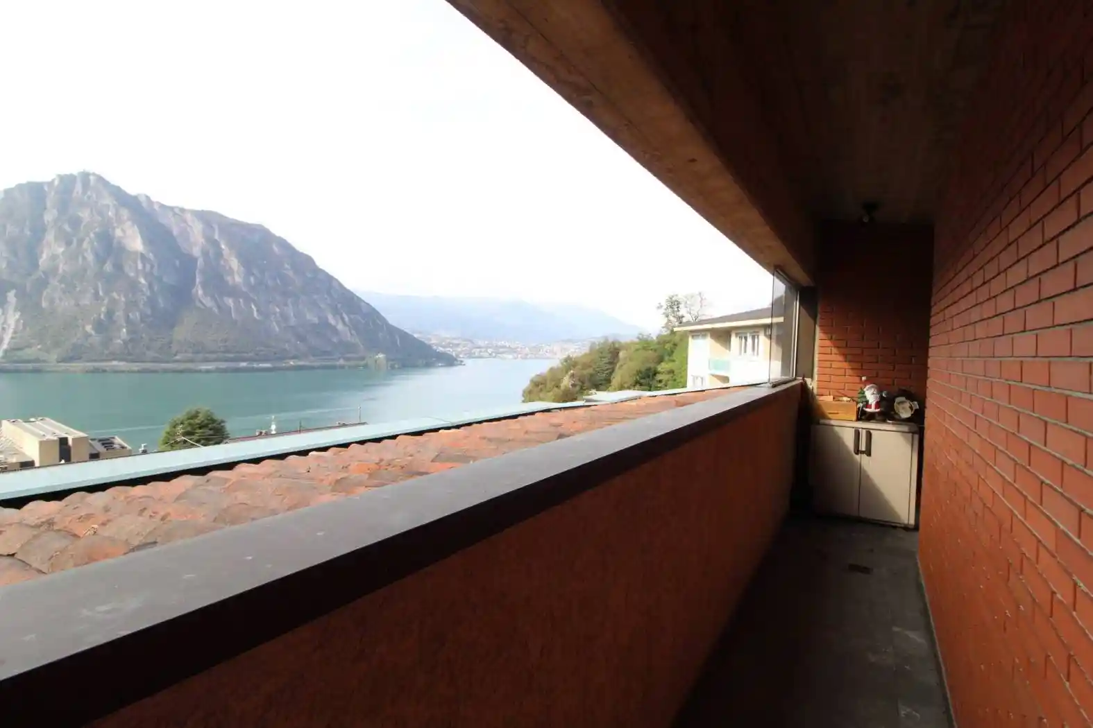 Villa in vendita a Campione d'Italia