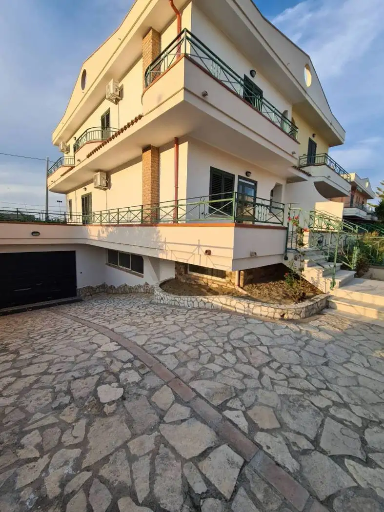 Villa in vendita a Melissa