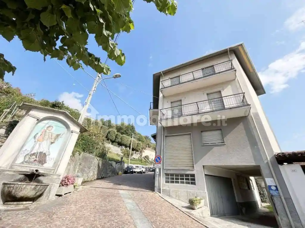 Casa indipendente in vendita a Colazza