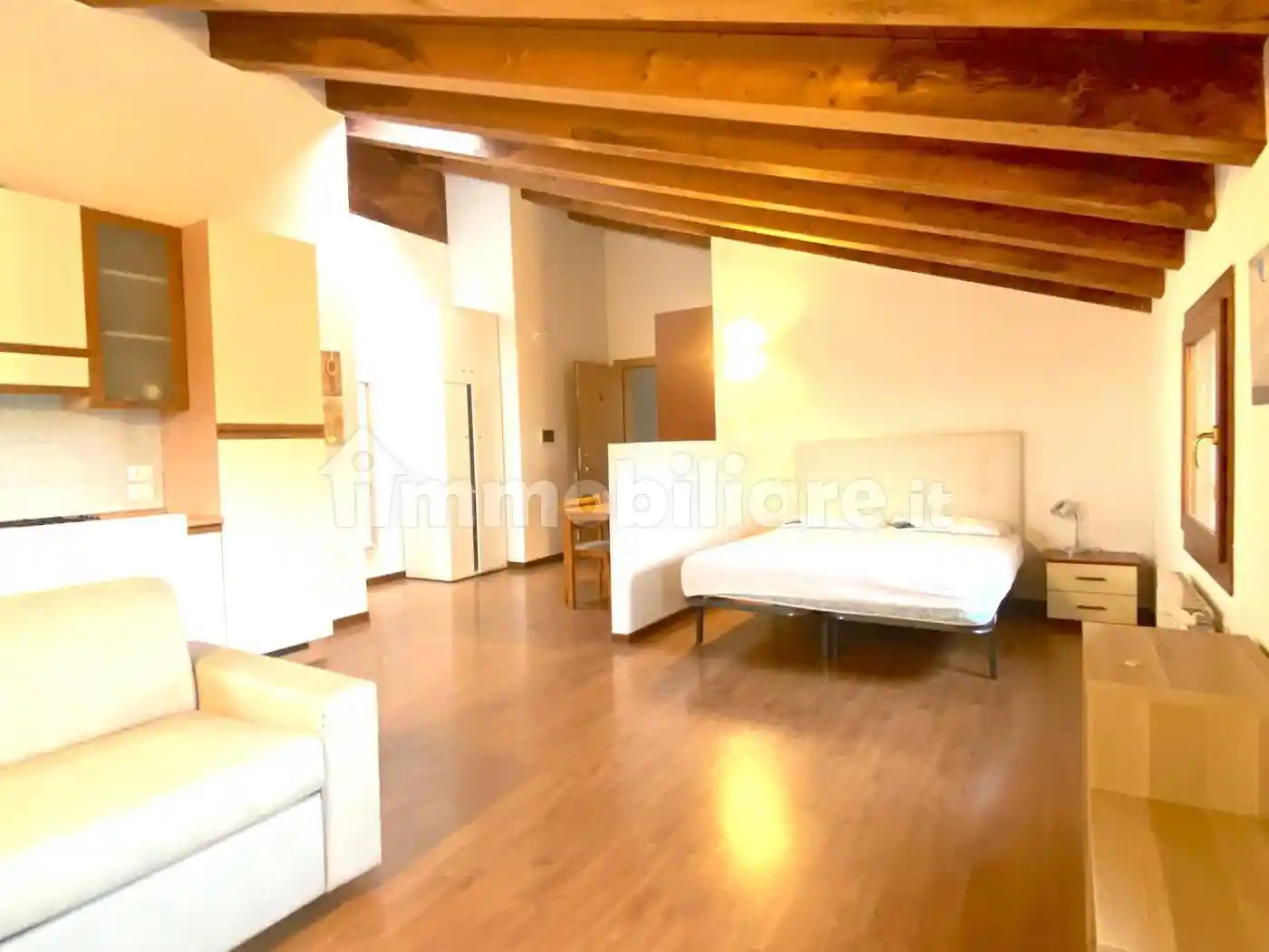 Appartamento in affitto a Due Carrare