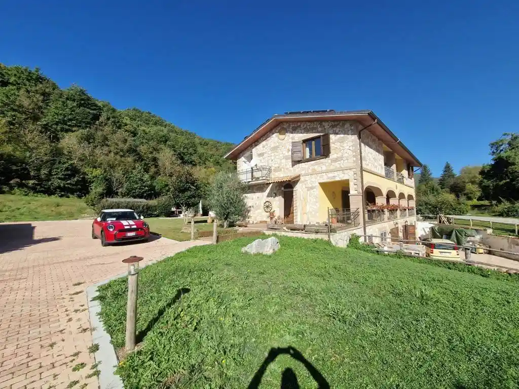 Villa bifamiliare SS5quater, Carsoli - foto 2