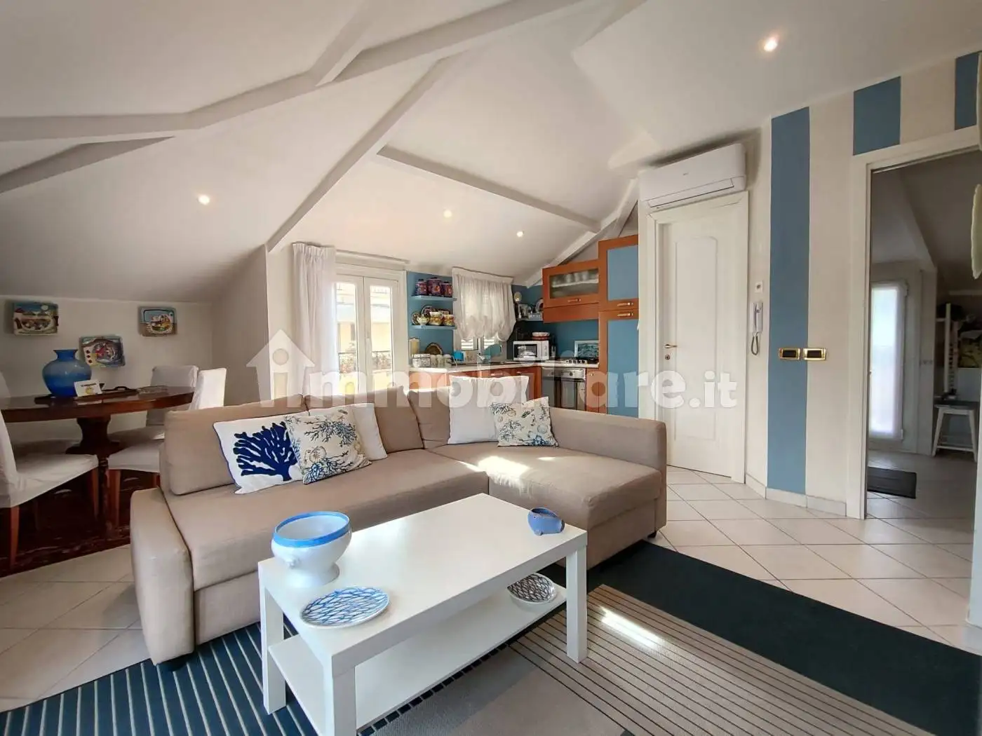 Appartamento in affitto a Alassio