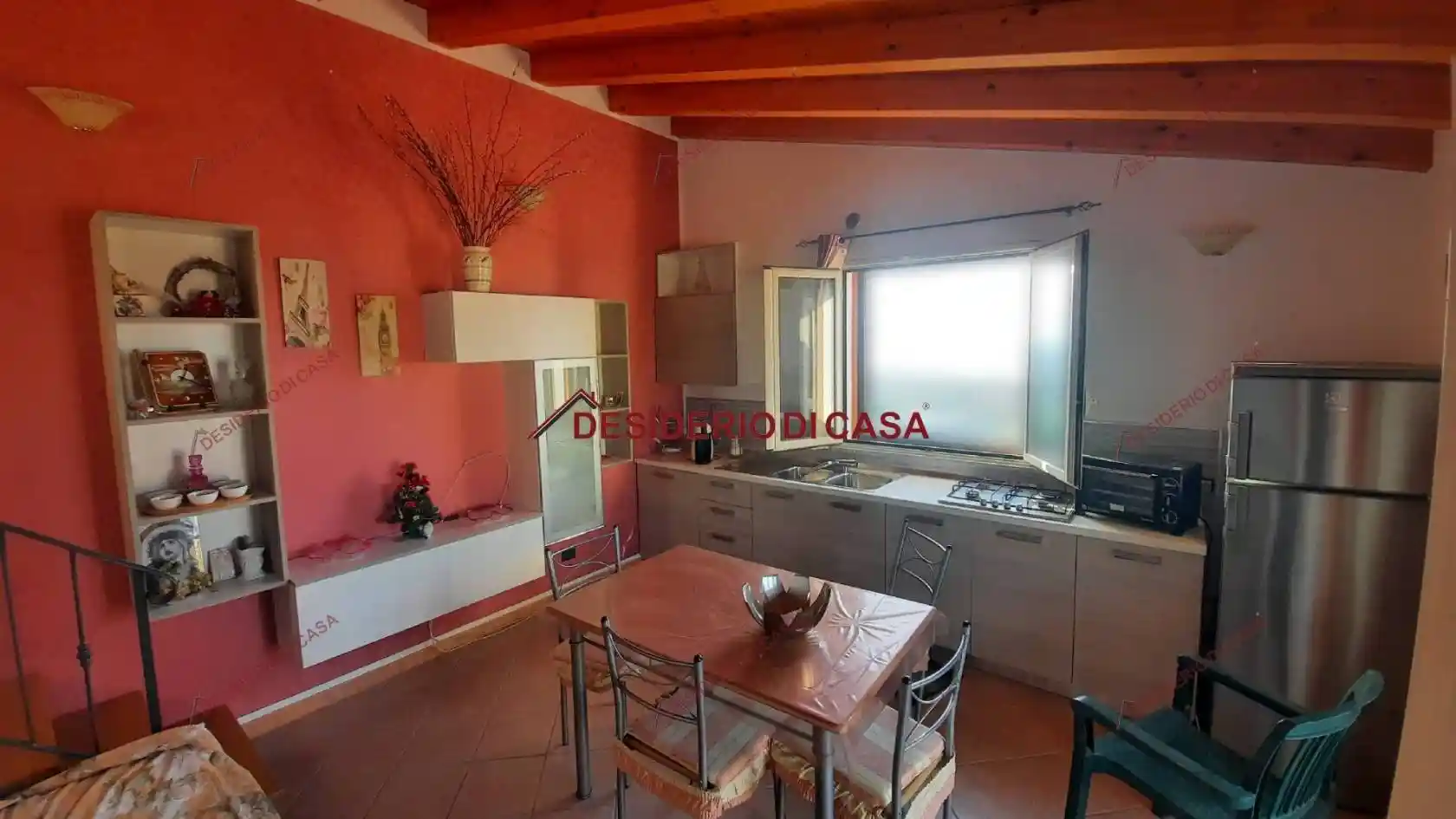 Casa indipendente in vendita a Campofelice di Roccella