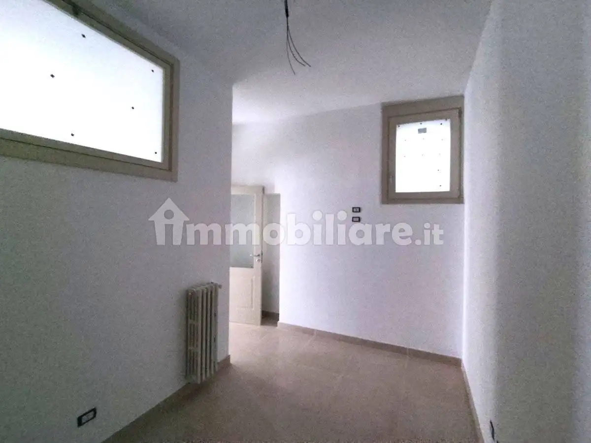 Quadrilocale ottimo stato, primo piano, Bernalda - foto 3