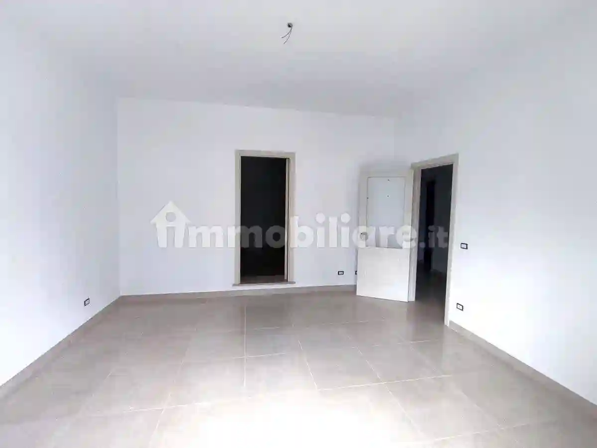 Quadrilocale ottimo stato, primo piano, Bernalda - foto 4