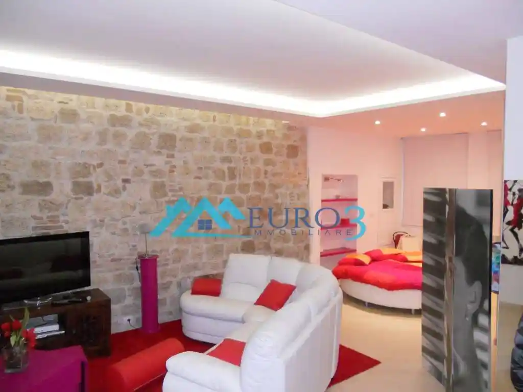 Palazzo - Edificio in vendita a Ascoli Piceno