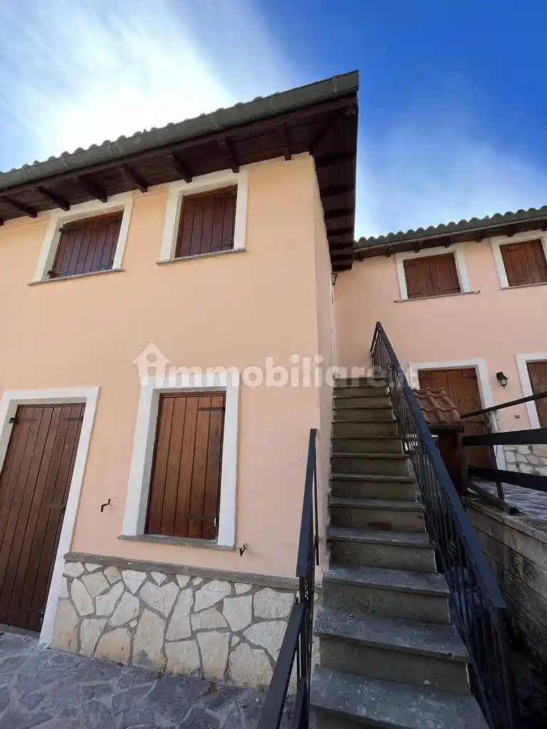 Trilocale via Percorte, Centro, Rocca di Mezzo - foto 3