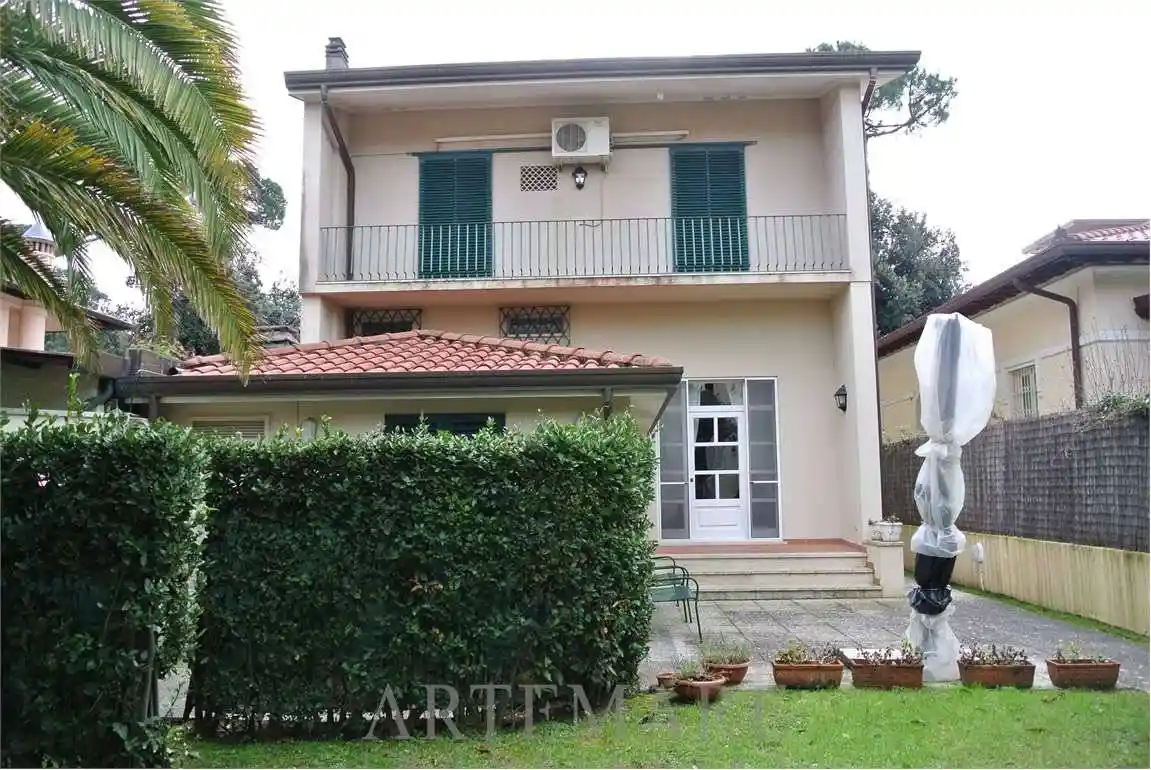 Villa in affitto a Forte dei Marmi