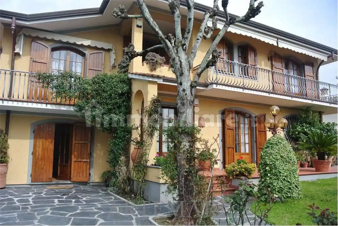 Villa in affitto a Forte dei Marmi