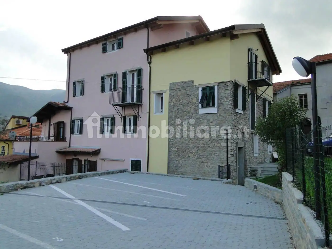 Palazzo - Edificio in vendita a Testico