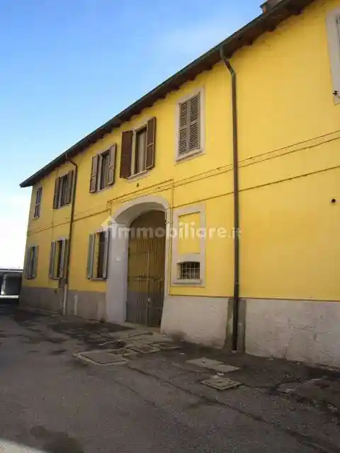 Appartamento in affitto a Binasco