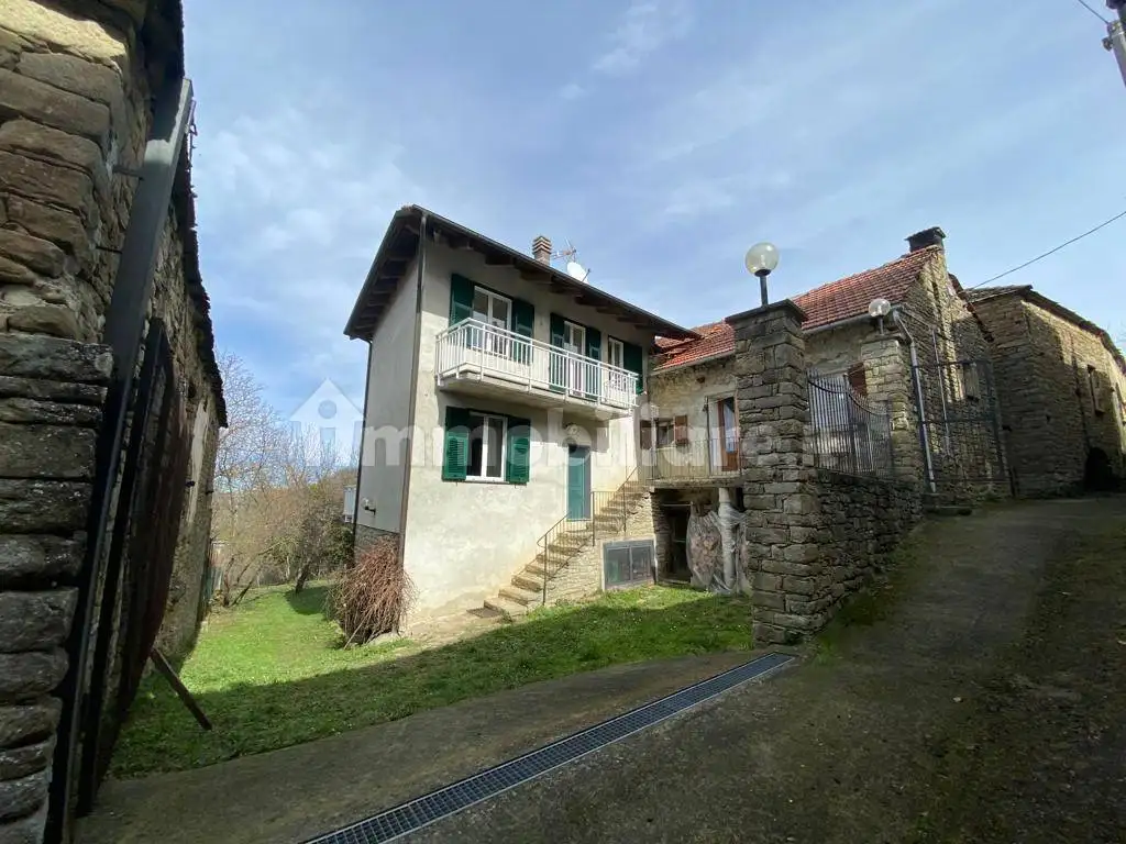 Villa in vendita a Pezzolo Valle Uzzone