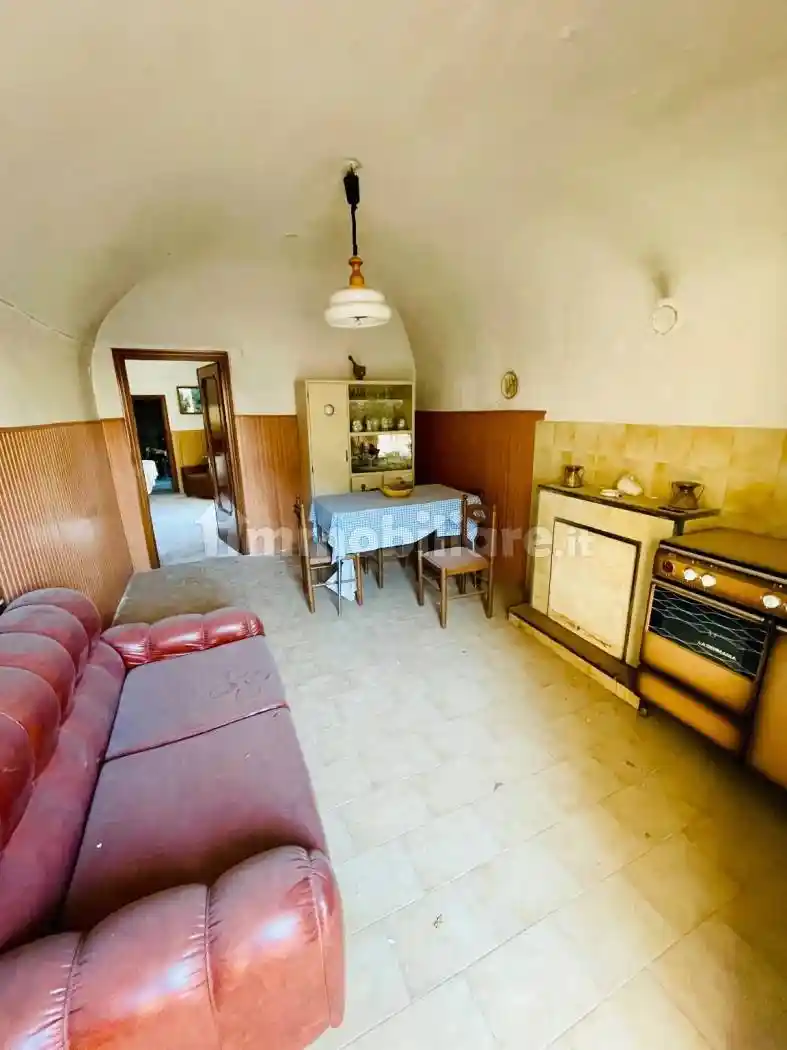 Appartamento via Sopra le Aie 6, Centro, Capestrano - foto 2