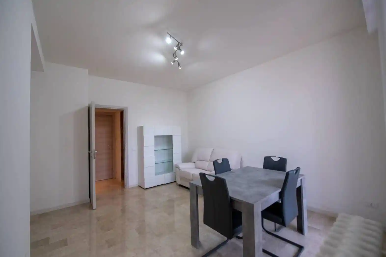 Bilocale via Luigi Orelli 6, San Martino, Novara - foto 2