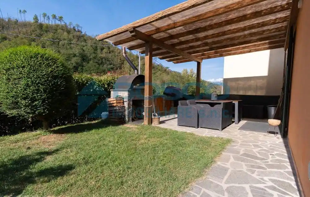 Villa in vendita a Riccò del Golfo di Spezia