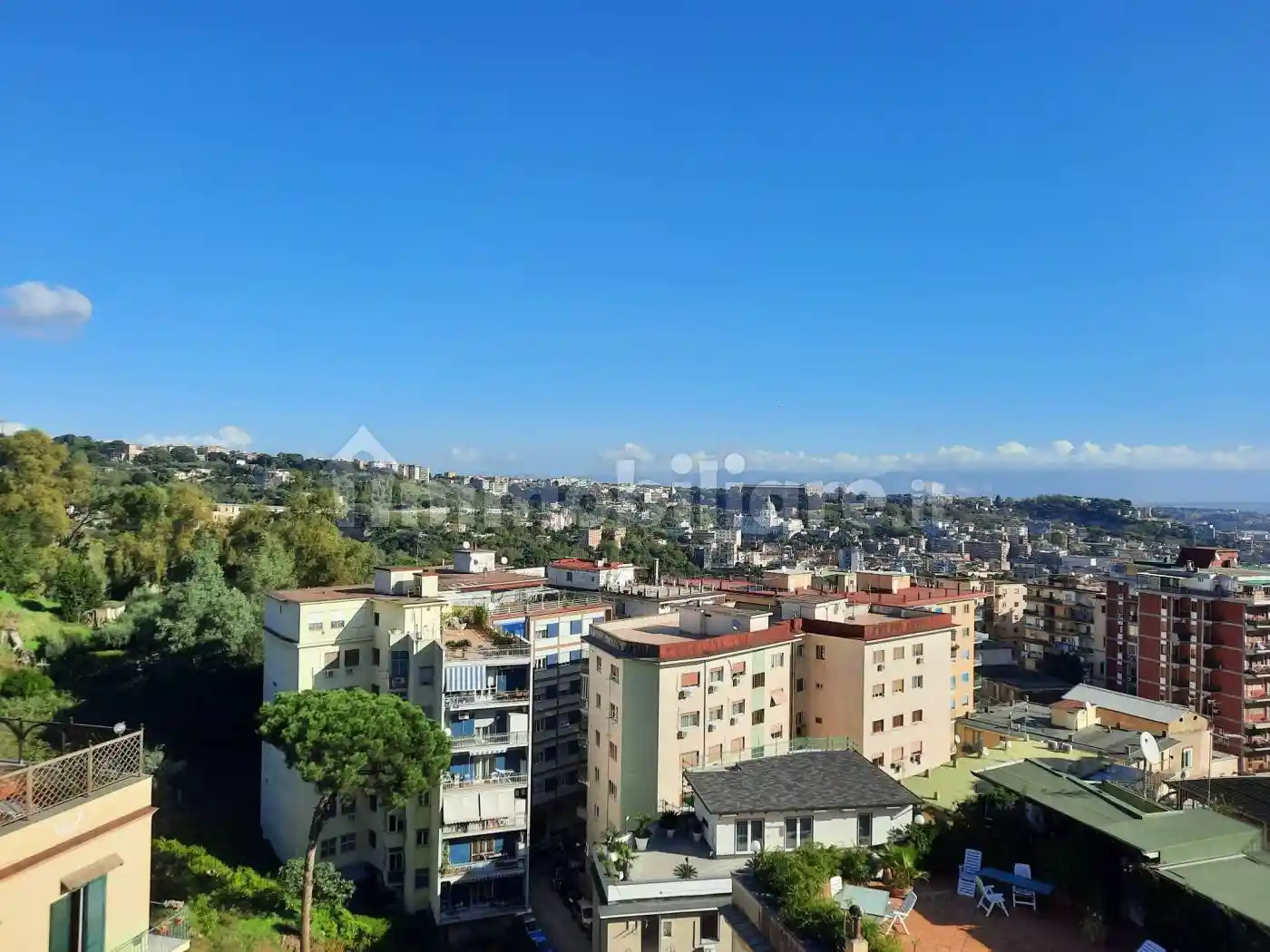 Appartamento in affitto a Napoli