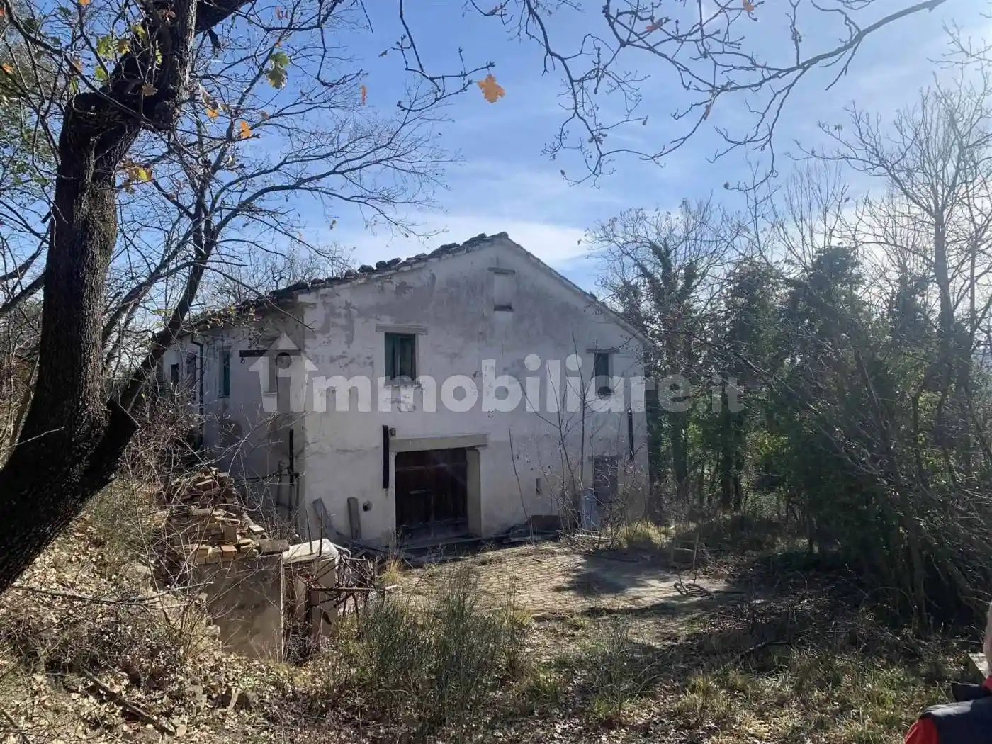 Rustico - Casale in vendita a Tolentino