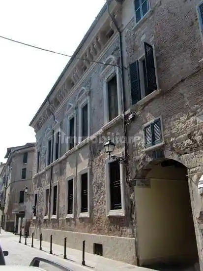 Palazzo - Edificio in vendita a Brescia