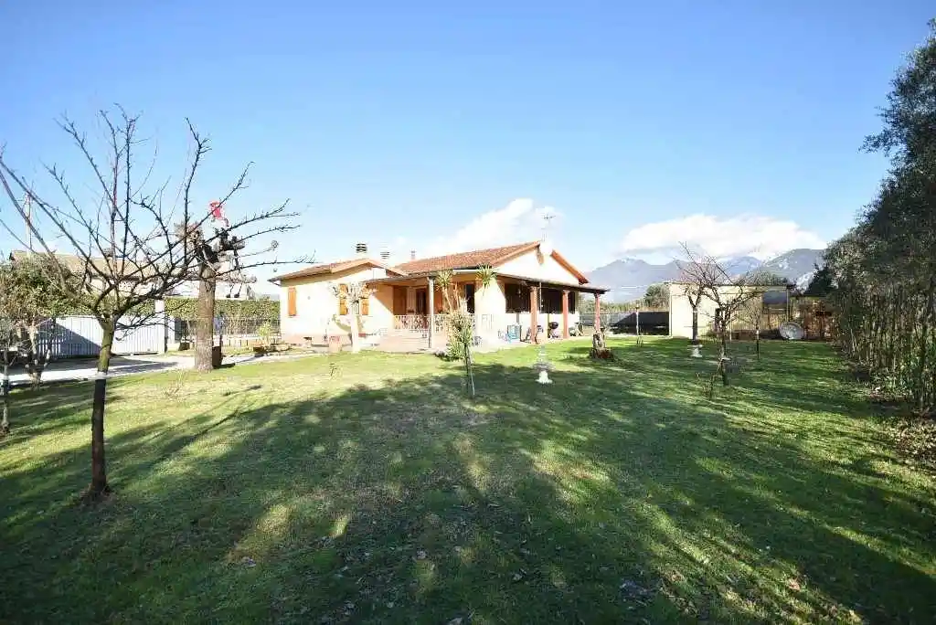 Villa in vendita a Forte dei Marmi