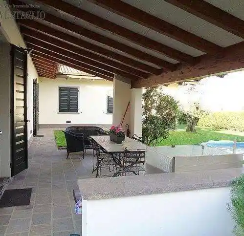Villa in vendita a Albinea