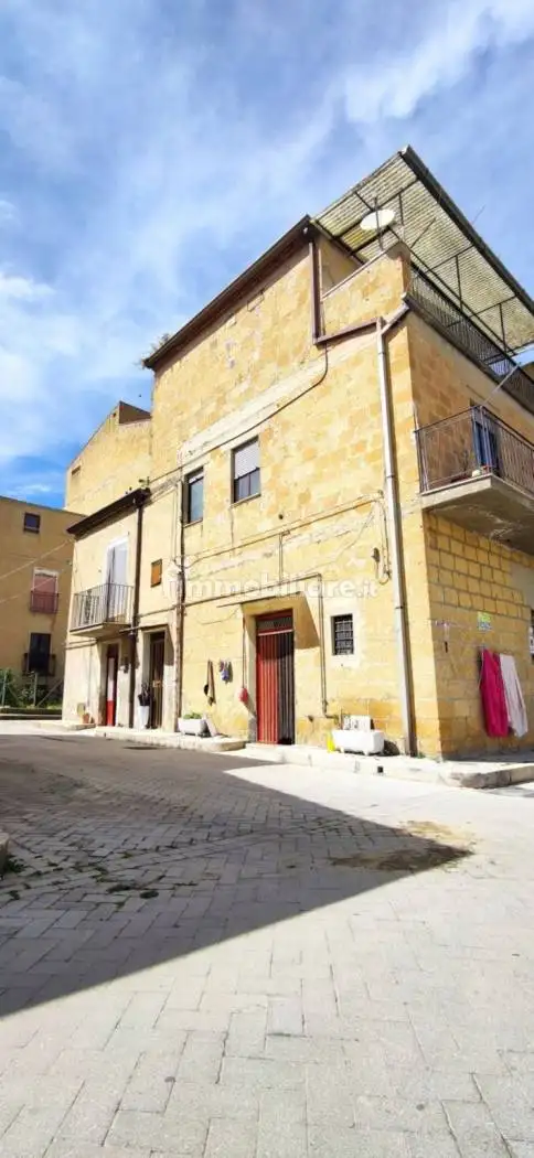 Casa indipendente in vendita a Bompietro