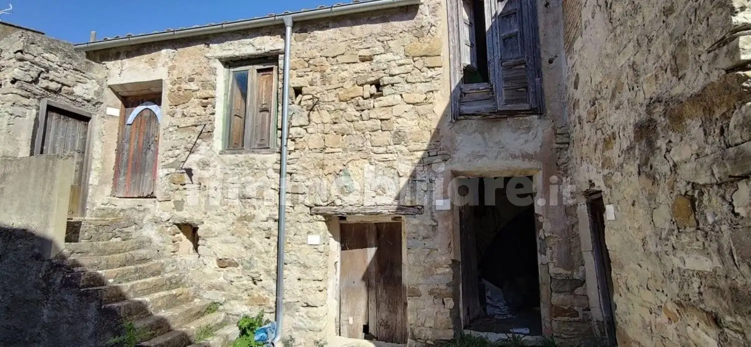 Casale via di Figlia, 23, Centro, Bompietro - foto 3