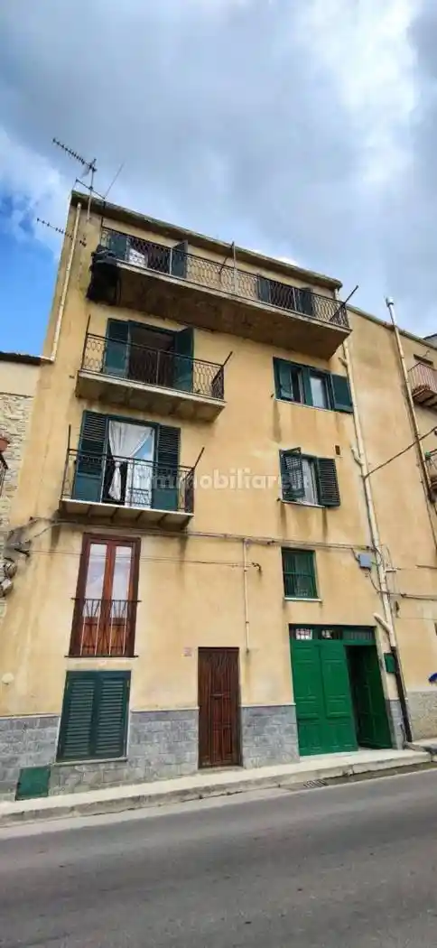 Casa indipendente in vendita a Polizzi Generosa