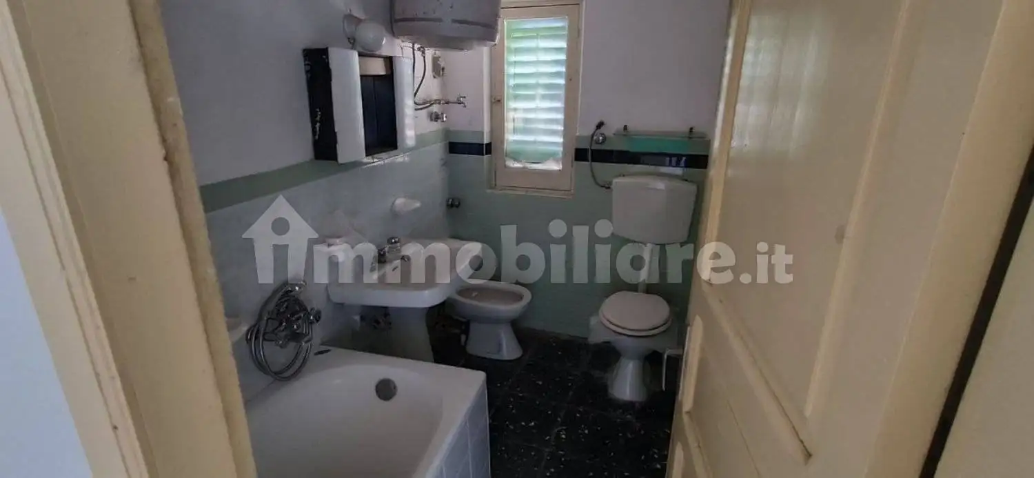 Villa unifamiliare via Ferrandina Locati, 18, Centro, Bompietro - foto 5