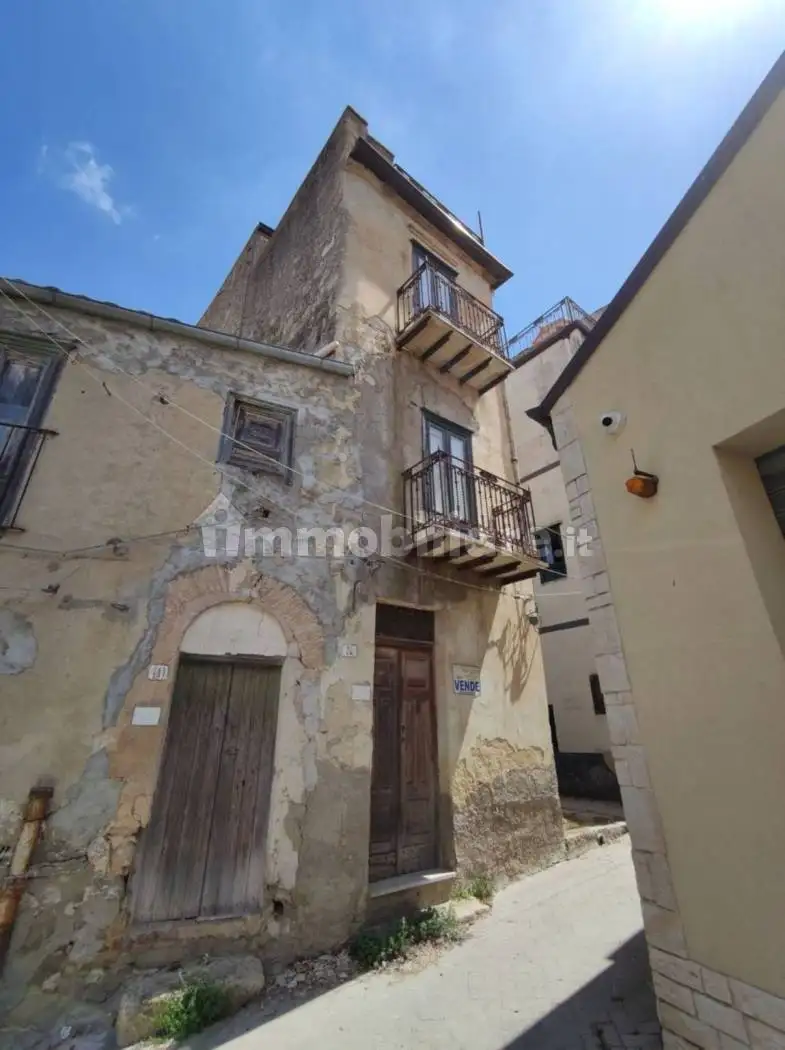 Terratetto unifamiliare via Ferrandina Locati, 10, Centro, Bompietro - foto 2