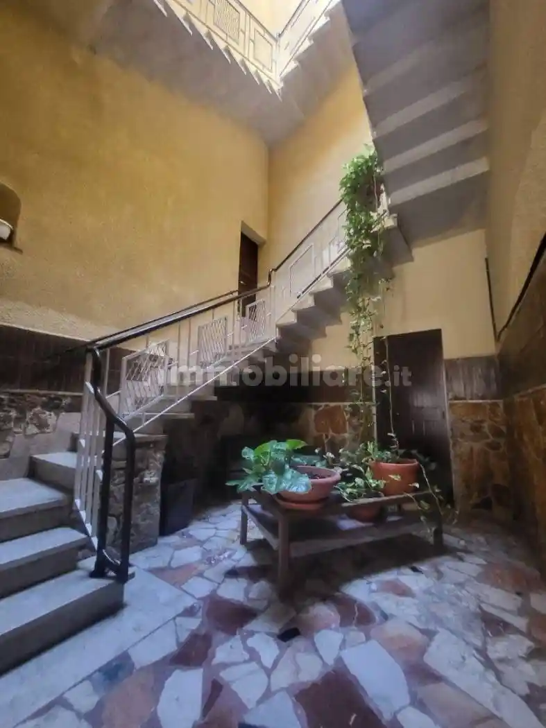 Palazzo - Edificio in vendita a Trapani